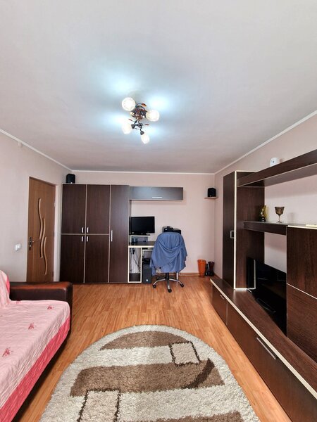 Ghencea intersectie cu Brasov, 2 camere, comision 0%